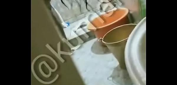  Tamil Son Peeking, Mom Showing Boobs In Bathroom Video 2